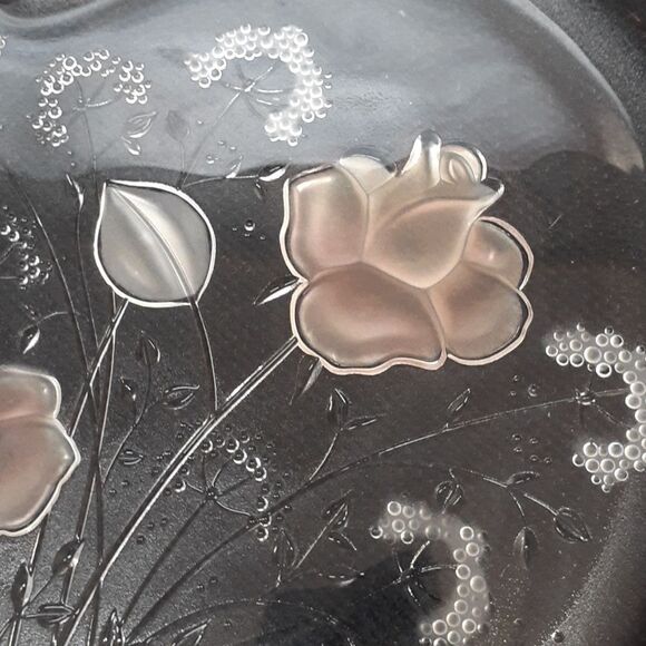 Mikasa crystal heart shaped serving tray. - Picture 3 of 10